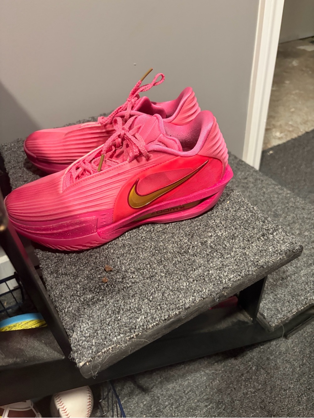Men’s Nike basketball shoes